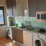 The Shore@greencoast - Waterfront House Espinho Vakantiehuis