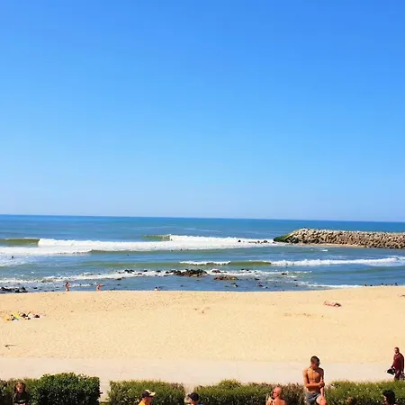 The Shore@greencoast - Waterfront House Espinho Дом отдыха