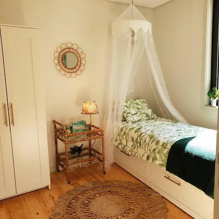 The Shore@greencoast - Waterfront House Espinho Holiday home