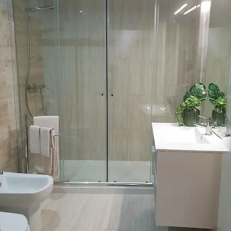 The Shore@greencoast - Waterfront House Espinho Holiday home *