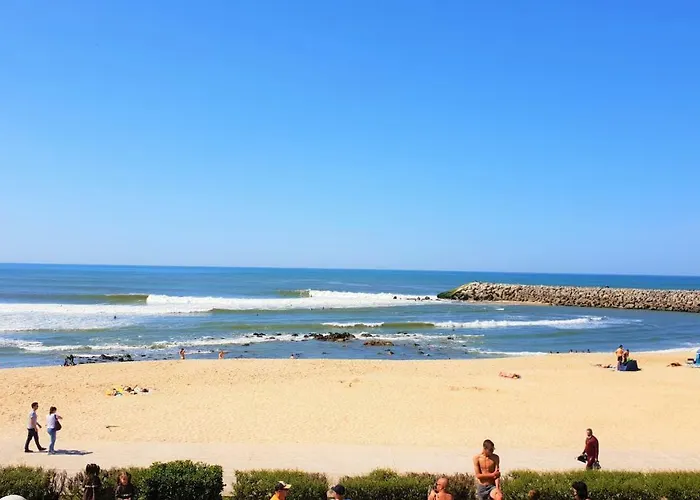 The Shore@greencoast - Waterfront House Espinho Ferienhaus